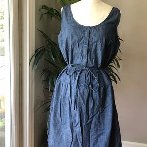 Gap sundress with tie waist Size L